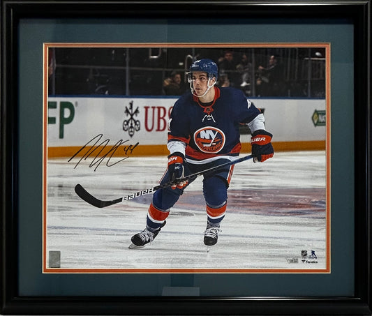 NEW YORK ISLANDERS JEAN-PIERRE PAGEAU SIGNED 16X20 DOUBLE MATTED AND FRAMED 20X24 CERTIFIED FANATICS