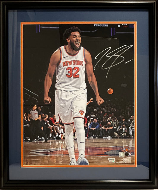 NEW YORK KNICKS KARL ANTHONY TOWNS 16X20 SIGNED PHOTO DOUBLE MATTED 20X24 FRAMED CERTIFIED FANATICS