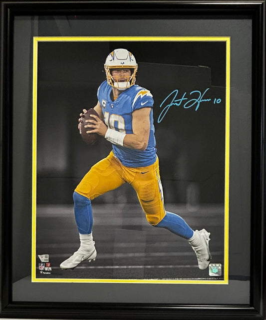 LOS ANGELES CHARGERS JUSTIN HERBERT SIGNED 16X20 PHOTO DOUBLE MATTED AND FRAMED 20X24 CERTIFIED FANATICS